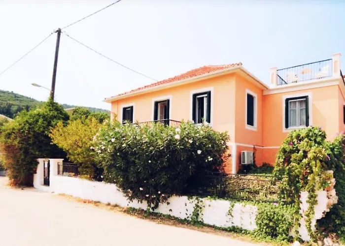 Villa Ireni Waterfont