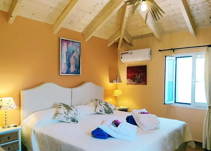 Efi'S Cottage By The Sea
